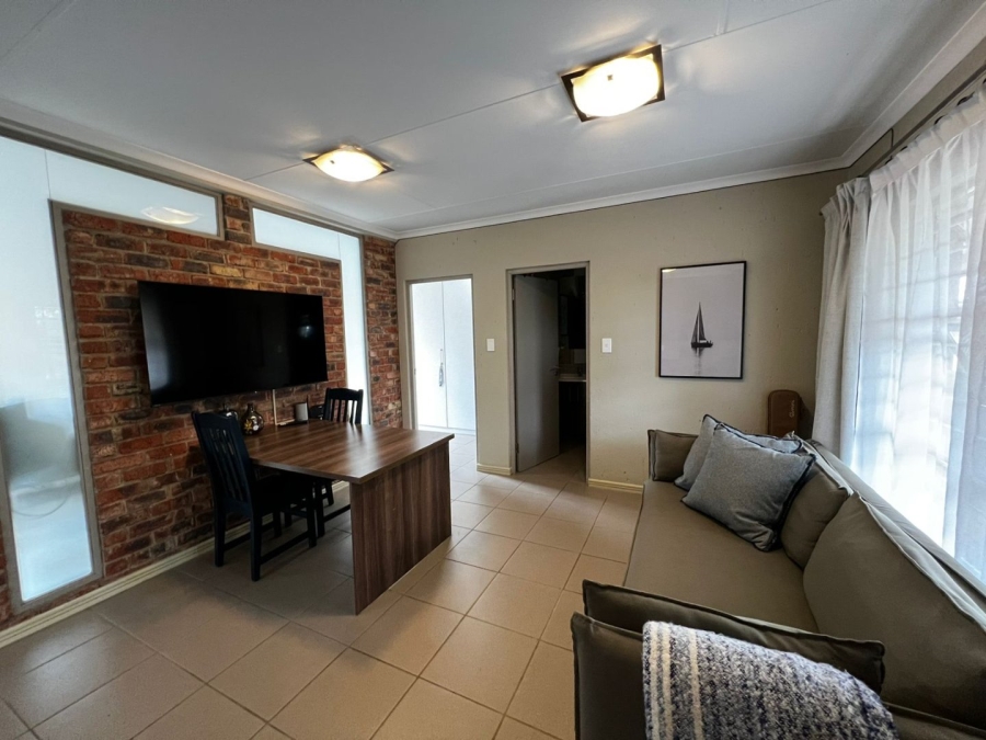 2 Bedroom Property for Sale in Van Der Hoff Park North West